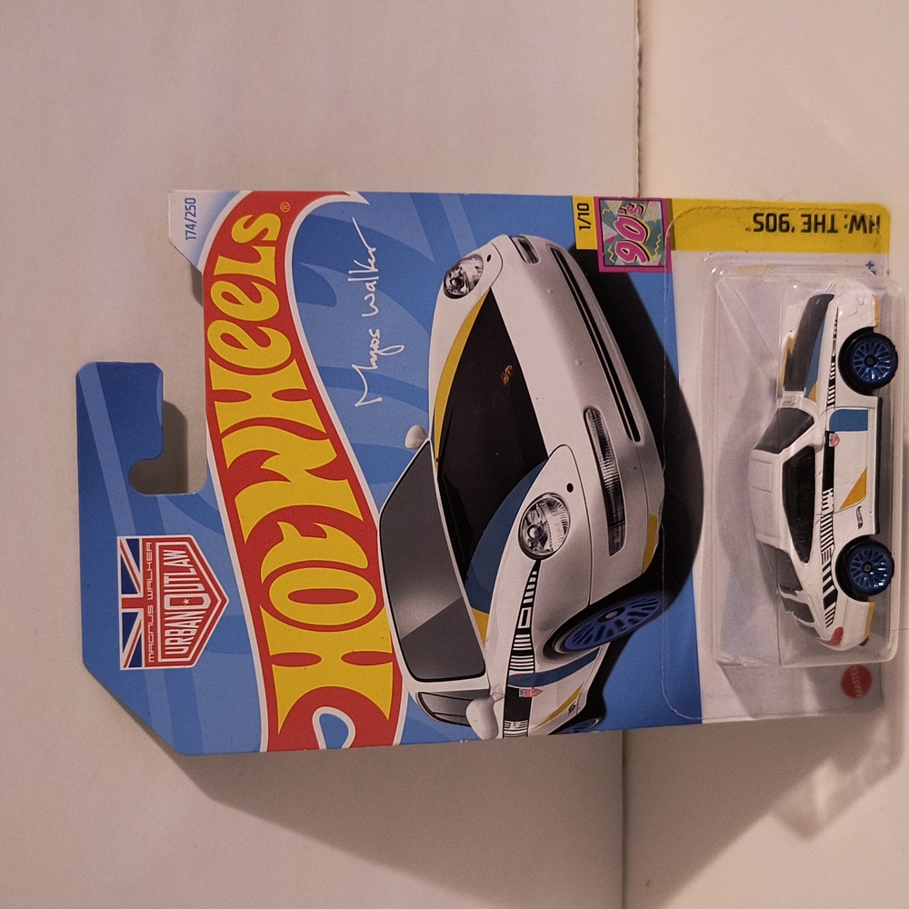 D4 Hot Wheels 96  Porsche Carrera with shipping protector